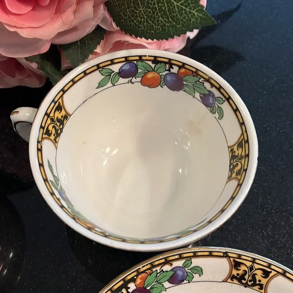 Cup & Saucer - MADDOCK, JOHN & SONS - Pattern is Manchester -Set of 2 - Picture 8 of 16